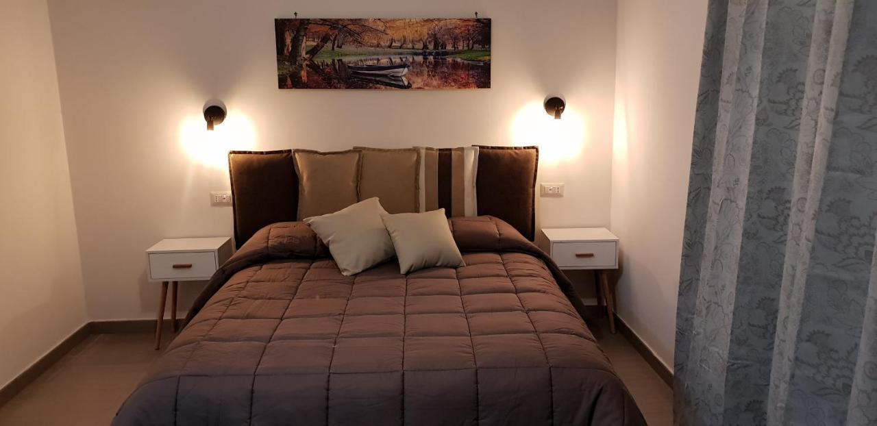 A Due Passi Dal Museo Bed & Breakfast Наполи Екстериор снимка