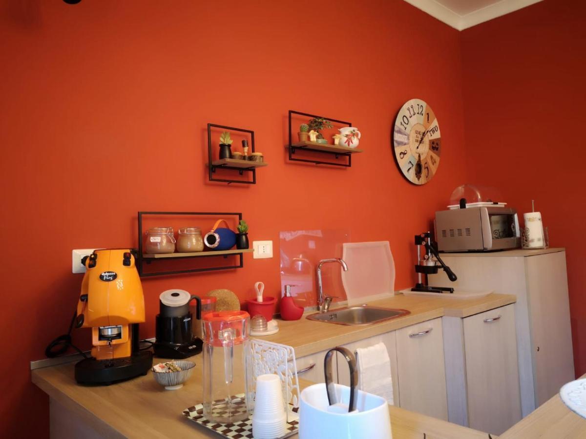 A Due Passi Dal Museo Bed & Breakfast Наполи Екстериор снимка